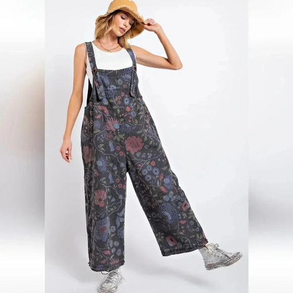 New! Easel Vintage Black Washed Floral Overall Jumpsuit